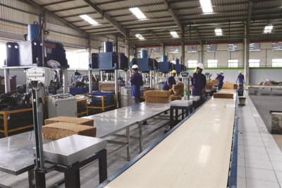 岳陽(yáng)人闖非洲,走出前人沒(méi)走過(guò)的路